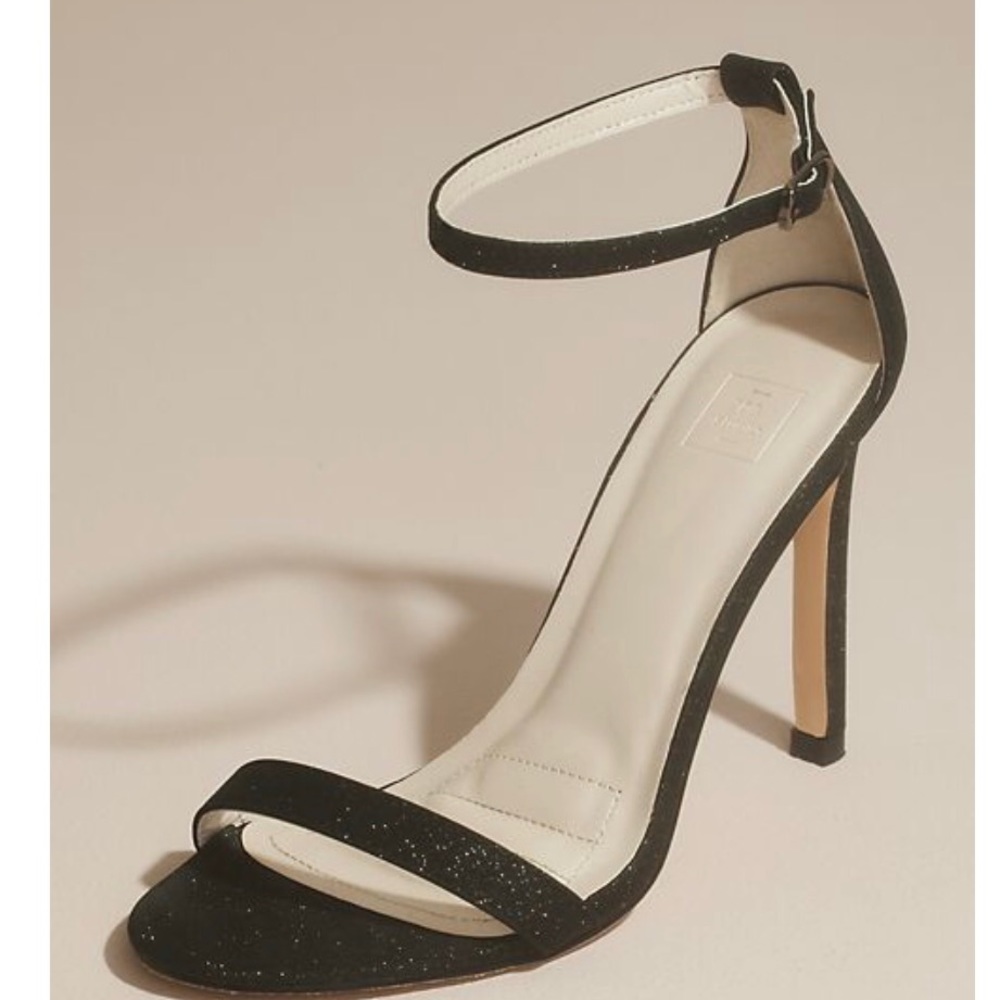 NWT Stunning stiletto sandals with ankle strap Black size 7.5